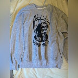 Gray Graphic Crewneck Sweatshirt - 'Warm Me Up'